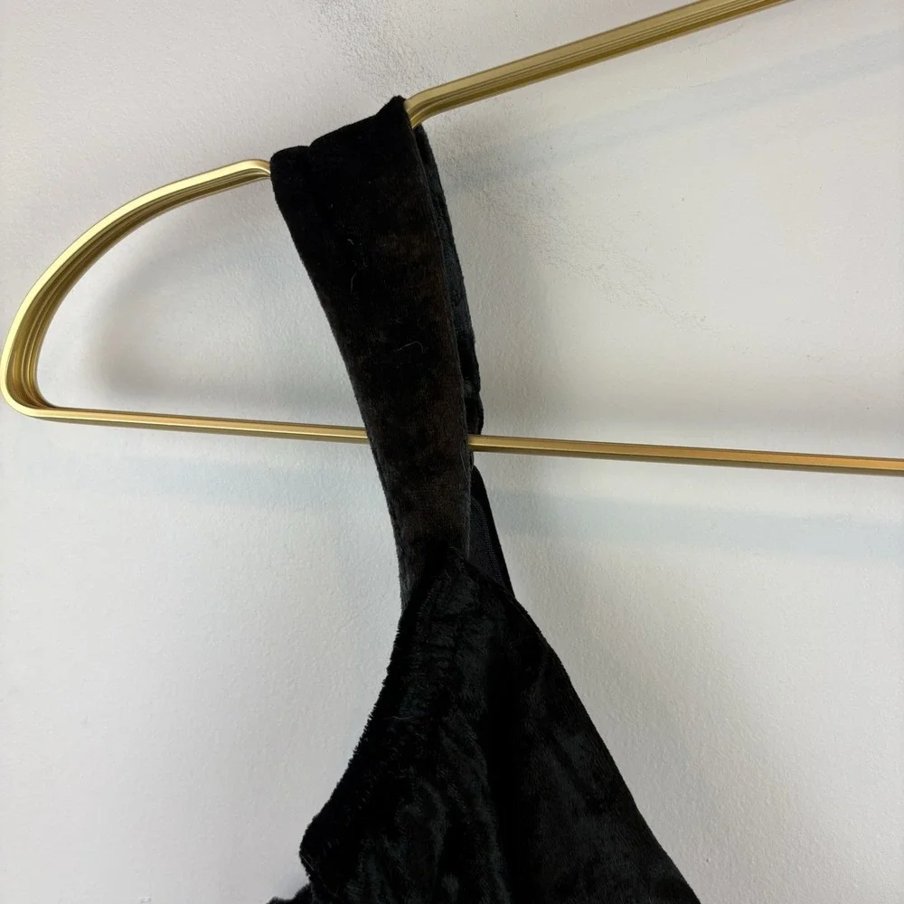 Vintage Black‎ Velvet Balconette Bra Size 38D Made in USA